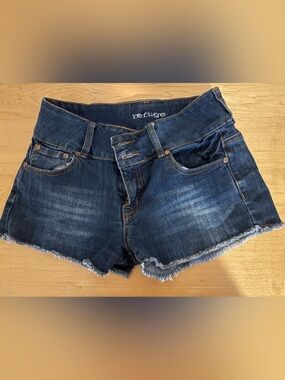 Refuge Dark Wash Frayed Denim Shorts